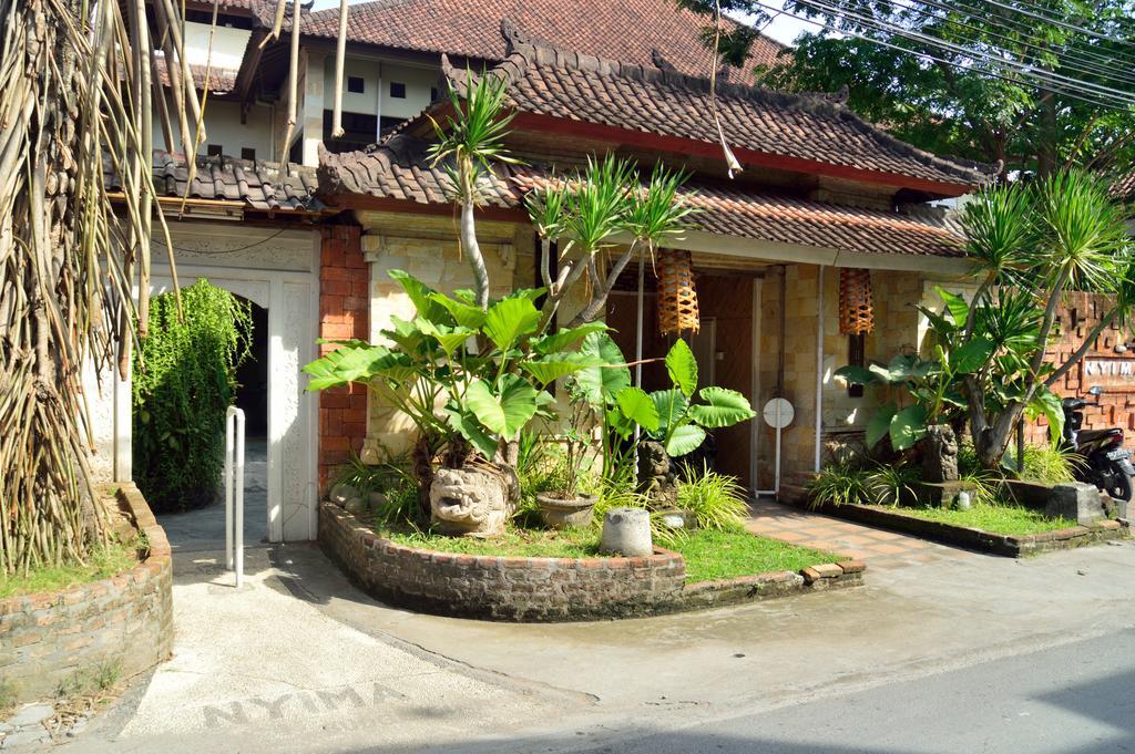 Desa Nyima Hotel Seminyak  Luaran gambar